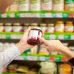 Nutricionista destaca o que mudou com a nova regra para rótulos de alimentos 